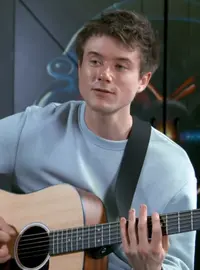 Alec Benjamin