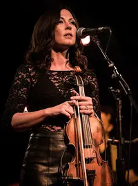 Amanda Shires