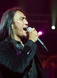 Arnel Pineda