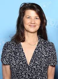 Daphne Zuniga