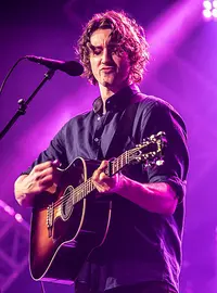 Dean Lewis