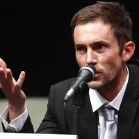 Desmond Harrington