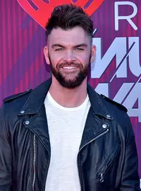 Dylan Scott