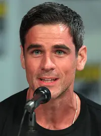 Eddie Cahill