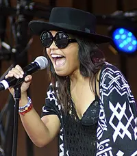 Fefe Dobson