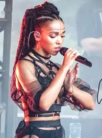 FKA Twigs