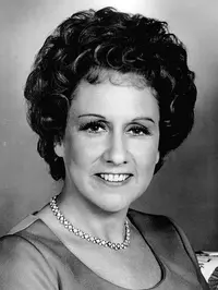 Jean Stapleton