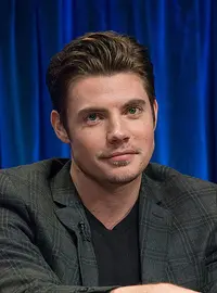 Josh Henderson