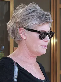 Kelly McGillis