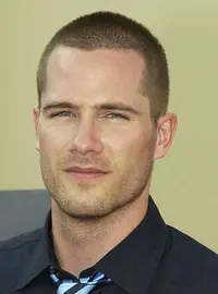 Luke Macfarlane