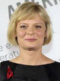 Martha Plimpton