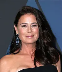 Maura Tierney