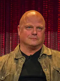 Michael Chiklis