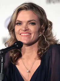 Missi Pyle