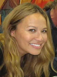 Moon Bloodgood