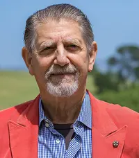 Peter Coyote