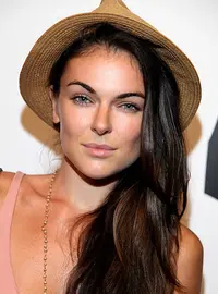 Serinda Swan