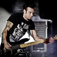 Simon Gallup