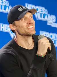 Teddy Sears