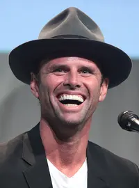 Walton Goggins