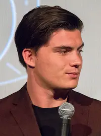 Zane Holtz