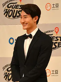 Zhou Mi (singer)